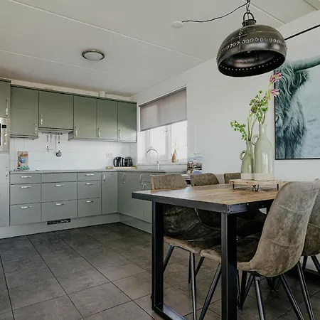 House By Uitgeestermeer With Garden *