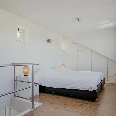 House By Uitgeestermeer With Garden * Uitgeest