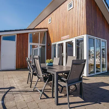 Vakantiehuis House By Uitgeestermeer With Garden