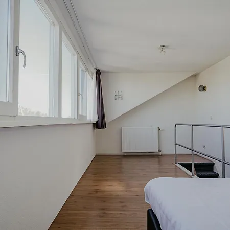 House By Uitgeestermeer With Garden Vakantiehuis *